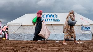 予算削減、UNHCRは何千人もの労働者を解雇