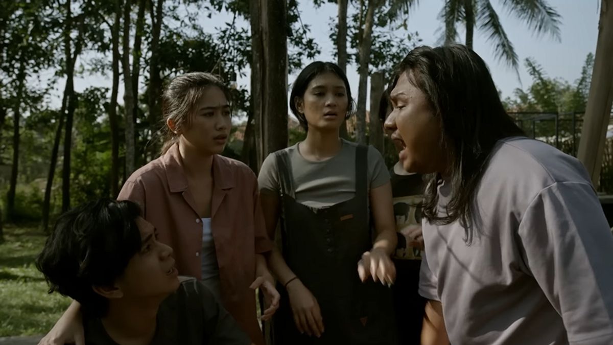 Review Film <i>Keramat 2: Caruban Larang</i>: Perpaduan Horor dan Komedi yang Apik