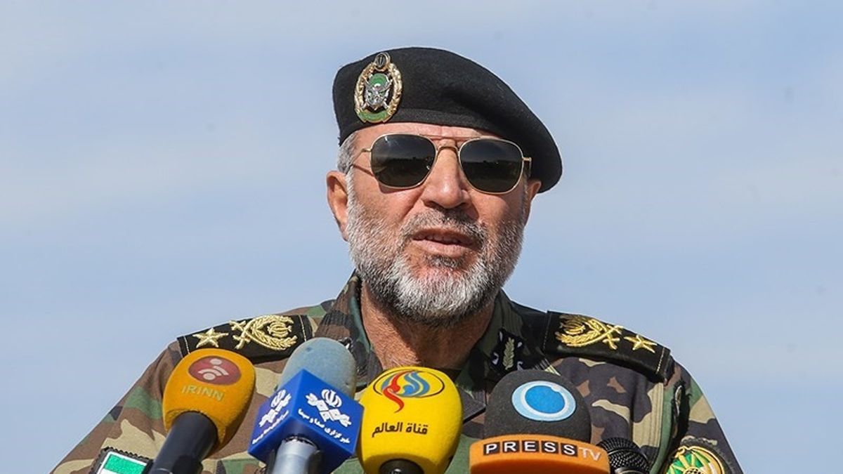 普京总统访问德黑兰，陆军司令称伊朗准备向友好国家出口无人机