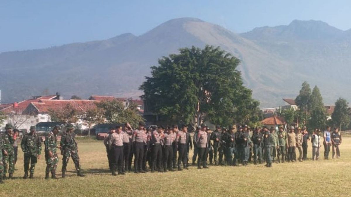 L’incendie du mont Guntur Garut est déchiré, BBKSDA a bloqué le combustion pour empêcher le vol