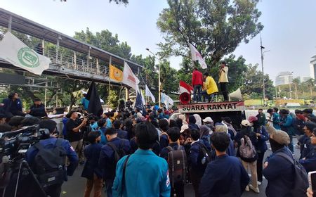 Rute Transjakarta Koridor 1, 3 dan 5C Dialihkan Imbas Demo di Patung Kuda