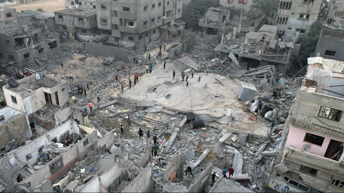 马克龙对以色列袭击拉法难民营感到愤怒,造成45人死亡
