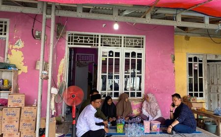 Anggota KPPS yang Meninggal Saat Bertugas di Karawang Terima Santunan Rp42 Juta