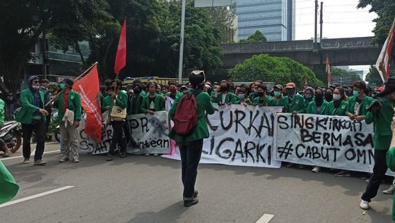 One East Jakarta Student Who Wants To Demonstrate Rejecting The COVID-19 Reactive Job Creation Law