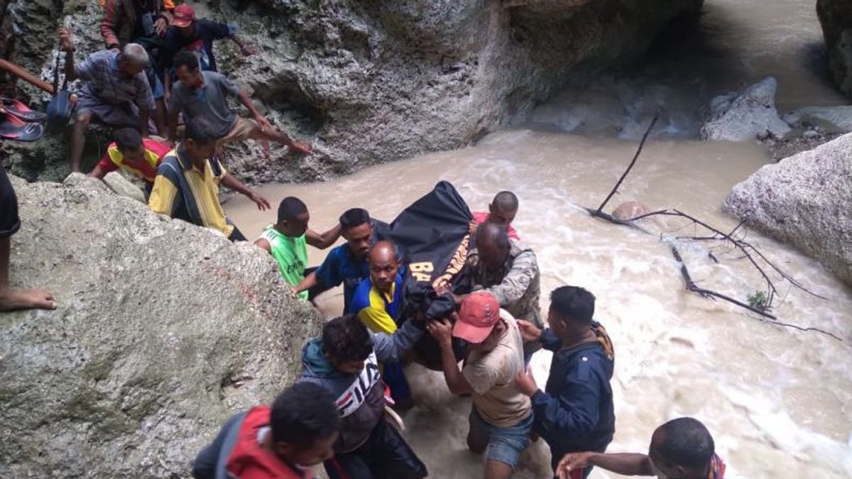 Tim SAR Temukan Perempuan di Timor Tengah Selatan yang Tewas Terseret Banjir