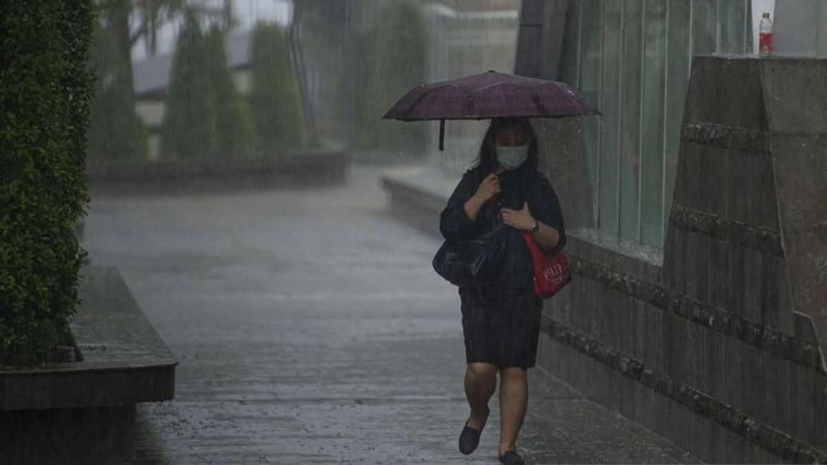 Le temps à Jakarta le 2 octobre, de faibles intensités de pluie s’est produit mercredi soir