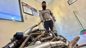 West Aceh Police Secure Dozens Of Brong Exhausts During Ramadan