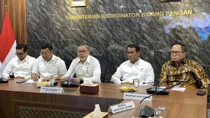 Menko Zulhas Minta Bulog Percepat Penyaluran Beras SPHP ke Pasar