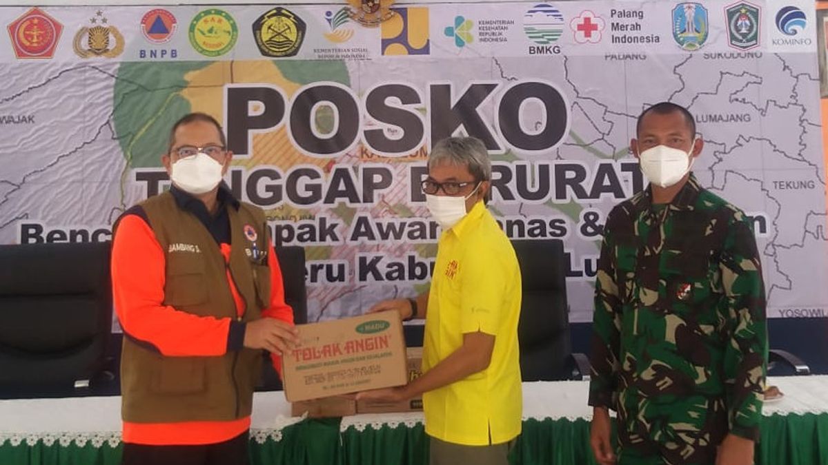 Sido Muncul Beri Sumbangan Bernilai Rp210 Juta untuk Korban Bencana Erupsi Gunung Semeru