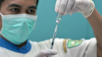 La Vaccination De Masse à Surabaya Cible 1 771 Travailleurs De Salles De Divertissement