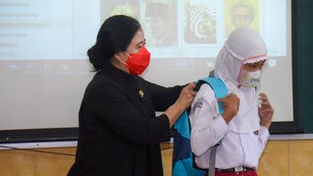 At SDN 1 Godean Yogyakarta, Puan Becomes A History Teacher And Gives Quizzes To Students