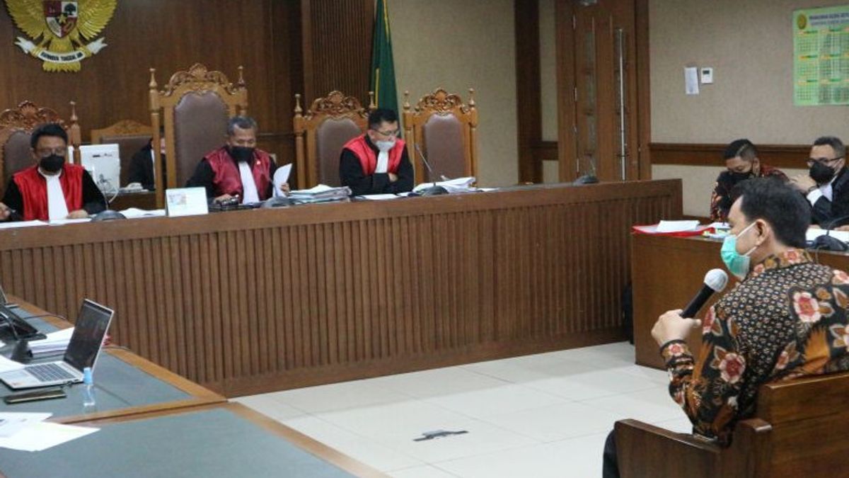 Judge Doubts Azis Syamsuddin's Goodness