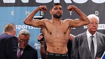 Tempted By Big Pay Duel Exhibition Against Mayweather, Amir Khan Cancels Retirement