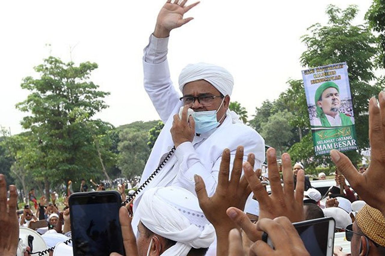 غضب في المحاكمة، رزق شهاب يشير إلى المدعي العام: أنت تجرم عيد ميلاد النبي