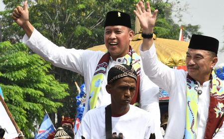 Pasangan Tri Adhianto-Harris Bobihoe Unggul di Survei Terbaru Pilwalkot Bekasi