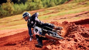 Triumph Luncurkan TF 450-RC, Motor Kelas Dunia dengan Sentuhan Ricky Carmichael