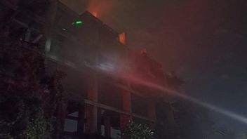 官员说大火烧毁了大安莫戈特的公寓，来自焊接设备