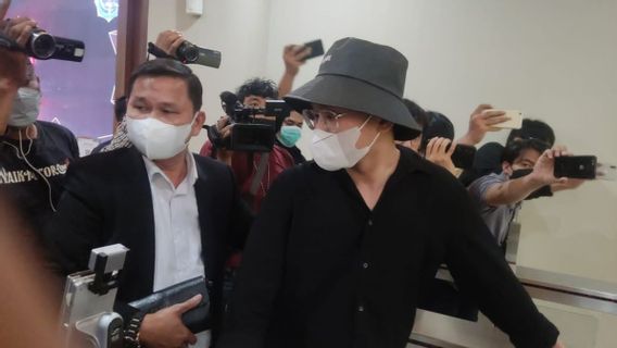 Indra Kenz Tersangka Penipuan Berkedok Binomo Ditahan Bareskrim Polri