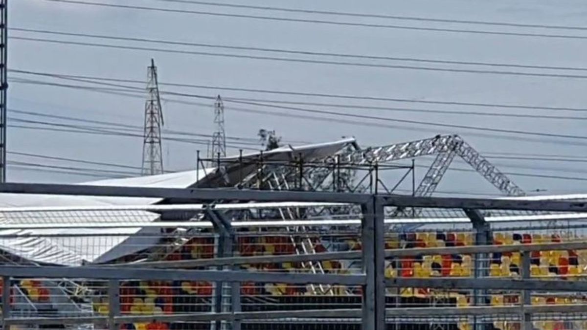 About The Roof Of The Fomula E Circuit Tribune In Jakarta Collapsed, The Committee: Because Of The Weather, Yes, The Wind Was Really Strong