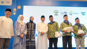 Menteri Agama Lepas Keberangkatan Umrah Khadimatul Masjid oleh AQUA, DMI, dan Masjid Istiqlal