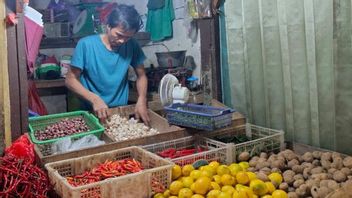 Pedagang Pasar Tradisional Sebut Kenaikan Harga Cabai Akibat Cuaca Ekstrem