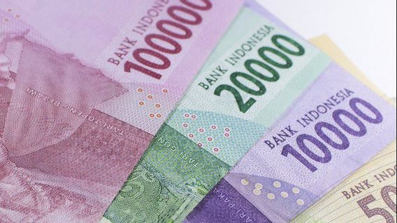 Rupiah Selasa Ditutup Melemah Tipis 0,07 Persen ke Rp14.905 per Dolar AS