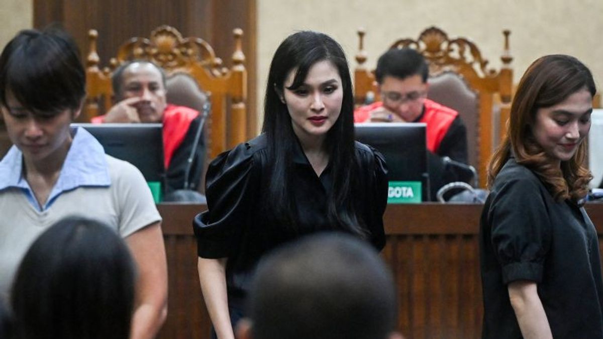 Judge Calls Sandra Dewi Again As Witness At Monday's Court Next Week