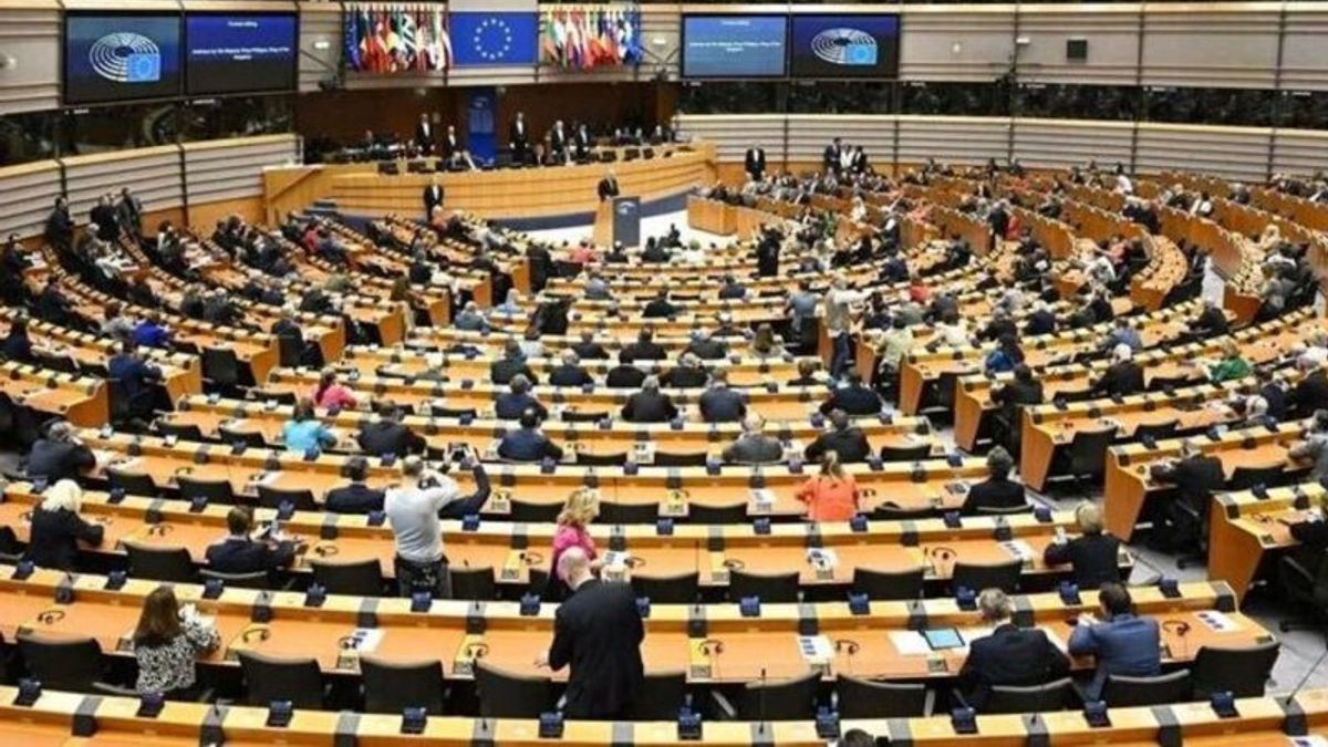 欧洲议会批准了一项反对的移民改革