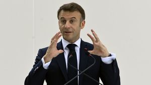  Macron Kunjungi Mayotte Prancis yang Dihantam Topan Chido usai Tetapkan Status Bencana Alam Luar Biasa