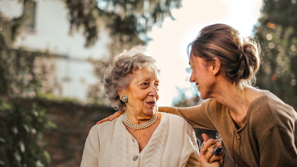 Trik Membangun Hubungan Harmonis dengan Mertua
