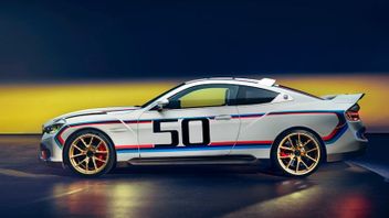 BMWはミュンヘンのBMWグレートで、50台のCSL 3.0ユニットのうち1台を正式にリリース