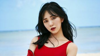Splashy, Kwon Mina Uploads A Photo Of A Wounded Hand Covered In Blood, What's Wrong?