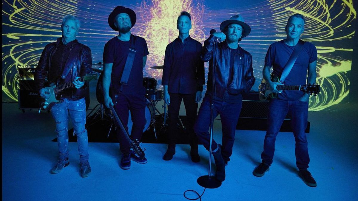 Pearl Jam Menghentak dengan Distorsi Padat di Lagu 'Running'