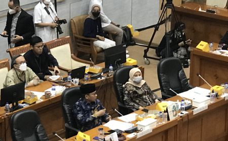 Sudah Boleh Umrah, Ketua Komisi VIII DPR Ingatkan Menag Yaqut Antisipasi Ancaman Omicron