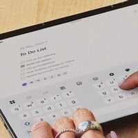 Motorola Pamer Razr Fold di CES 2026, Akhirnya Masuk Arena Foldable Layar Besar
