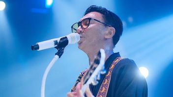 アンジ・ペトラは20年ものキャリアでボーカルの状態のためにコンサートをキャンセル