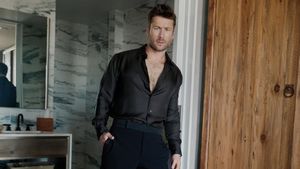 Putus dari Pacar, Glen Powell Sebut Tidak Ada <i>Gimmick</i> dengan Sydney Sweeney