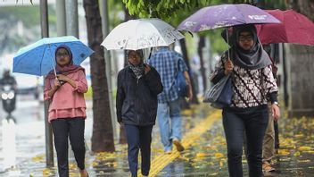 Cuaca 15 Februari, Sebagian Jakarta Diguyur Hujan pada Kamis Pagi