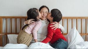 Punya Manfaat Positif bagi Tumbuh Kembang Anak, Kenali Pengertian Pola Asuh Gentle Parenting