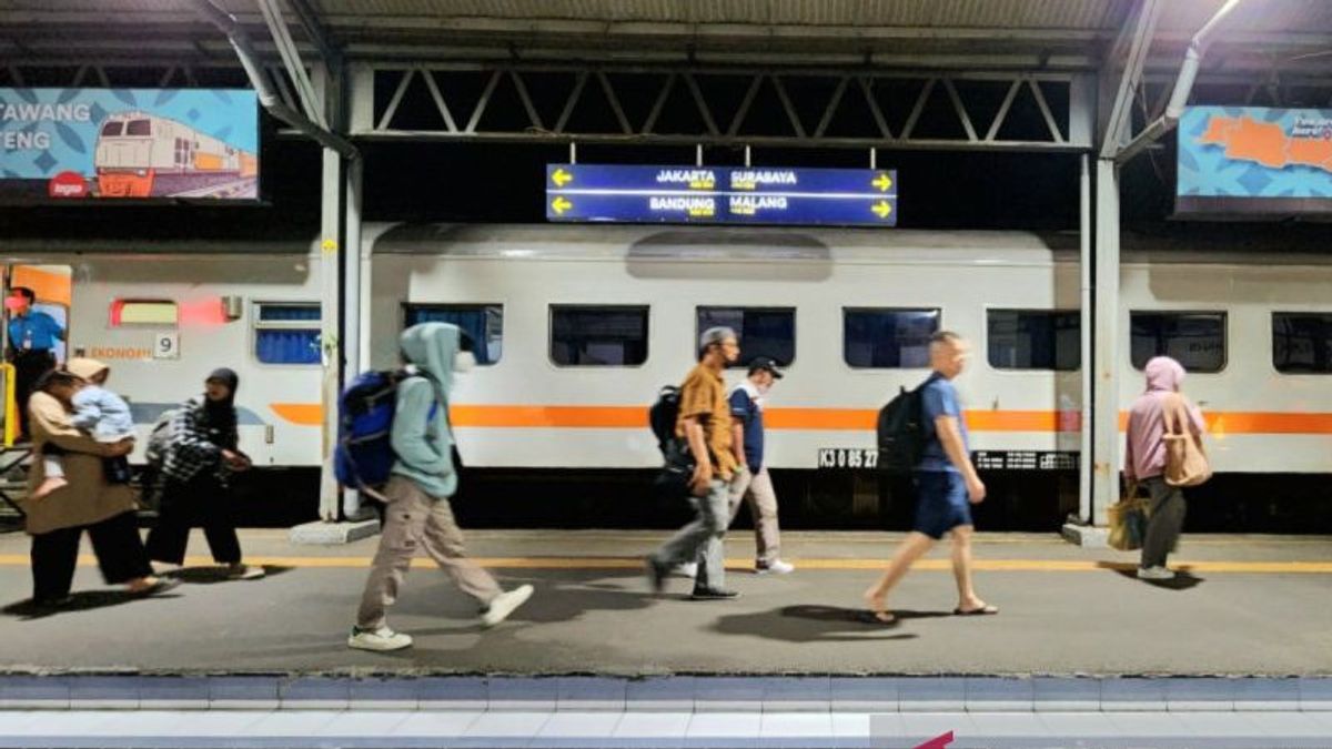 KAI Daop Semarang Prepares 33 Trains For Christmas-New Year Holidays