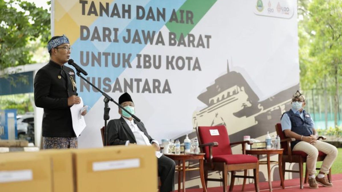 Ridwan Kamil Berduka atas Kepergian Prof Asep Warlan