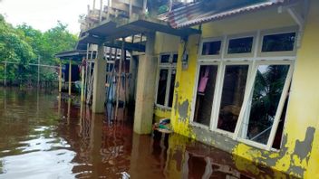 2日間の大雨、西カリマンタンのシンカワンの数十軒の家屋が浸水