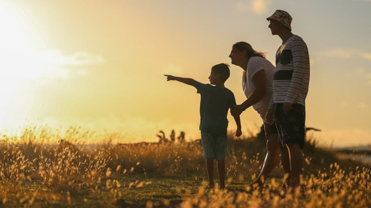 According To Research, The Quality Of Good Relationships In The Family Is The Key To The Success Of Building Children's Self-esteem