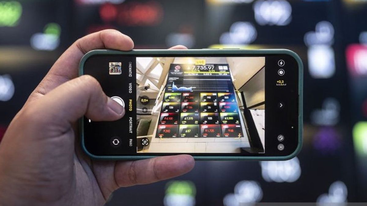 IHSG Selasa Diproyeksi Menguat Terbatas, Cek Rekomendasi Sahamnya