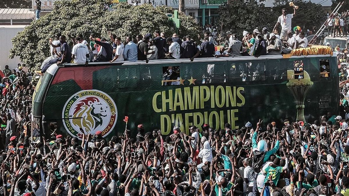 لاعب السنغال يحصل على 2.2 مليار روبية إندونيسية وأرض 1500 متر بعد فوزه بلقب كأس أفريقيا 2025
