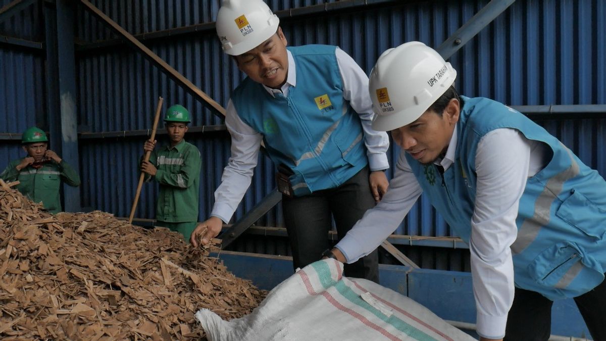 PLN Serap Produk Olahan Sampah dari UMKM untuk Bahan <i>Co-firing</i> PLTU Tarahan di Lampung