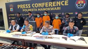 La police de Manokwari arrête une famille d’artistes