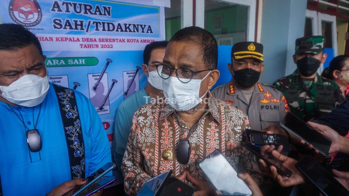 KPK Jemput Paksa Wali Kota Richard Louhenapessy