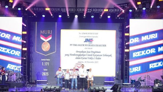 35th Birthday, JNE Breaks MURI Record: 1,171 Employees Depart Umrah