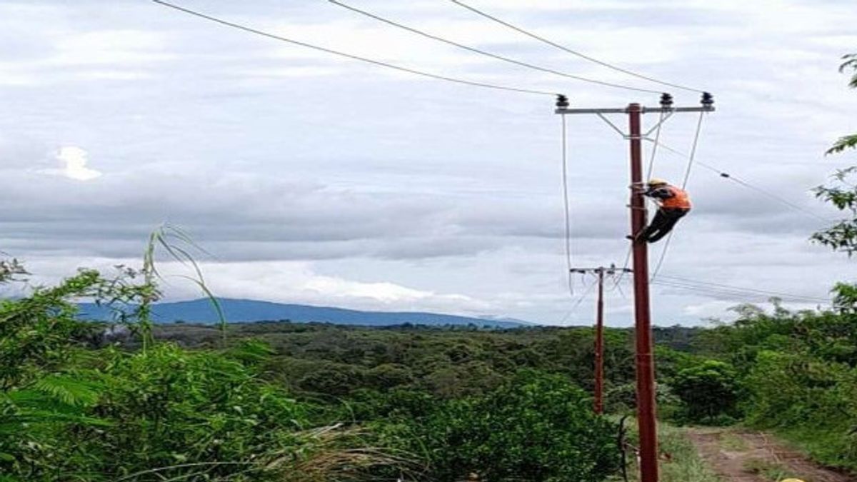 1,232 Remote And Outermost Residents In North Sumatra Finally Enjoy Electricity